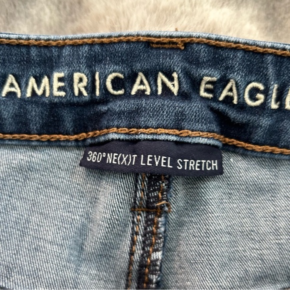 American Eagle Outfitters Women's Dark Blue Skinny Jeans - Picture 4 of 4